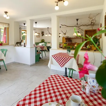 Vendégház Gaestehaus Maier Zum Bitscher