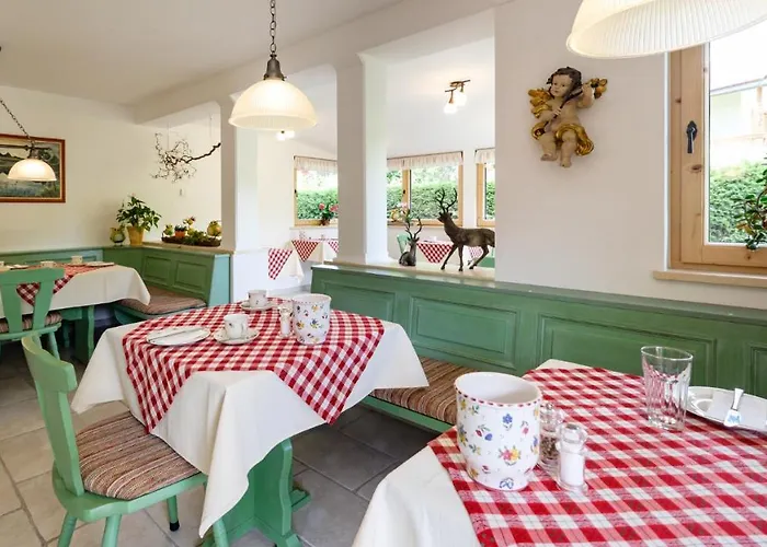 Gaestehaus Maier Zum Bitscher בית הארחה 3*